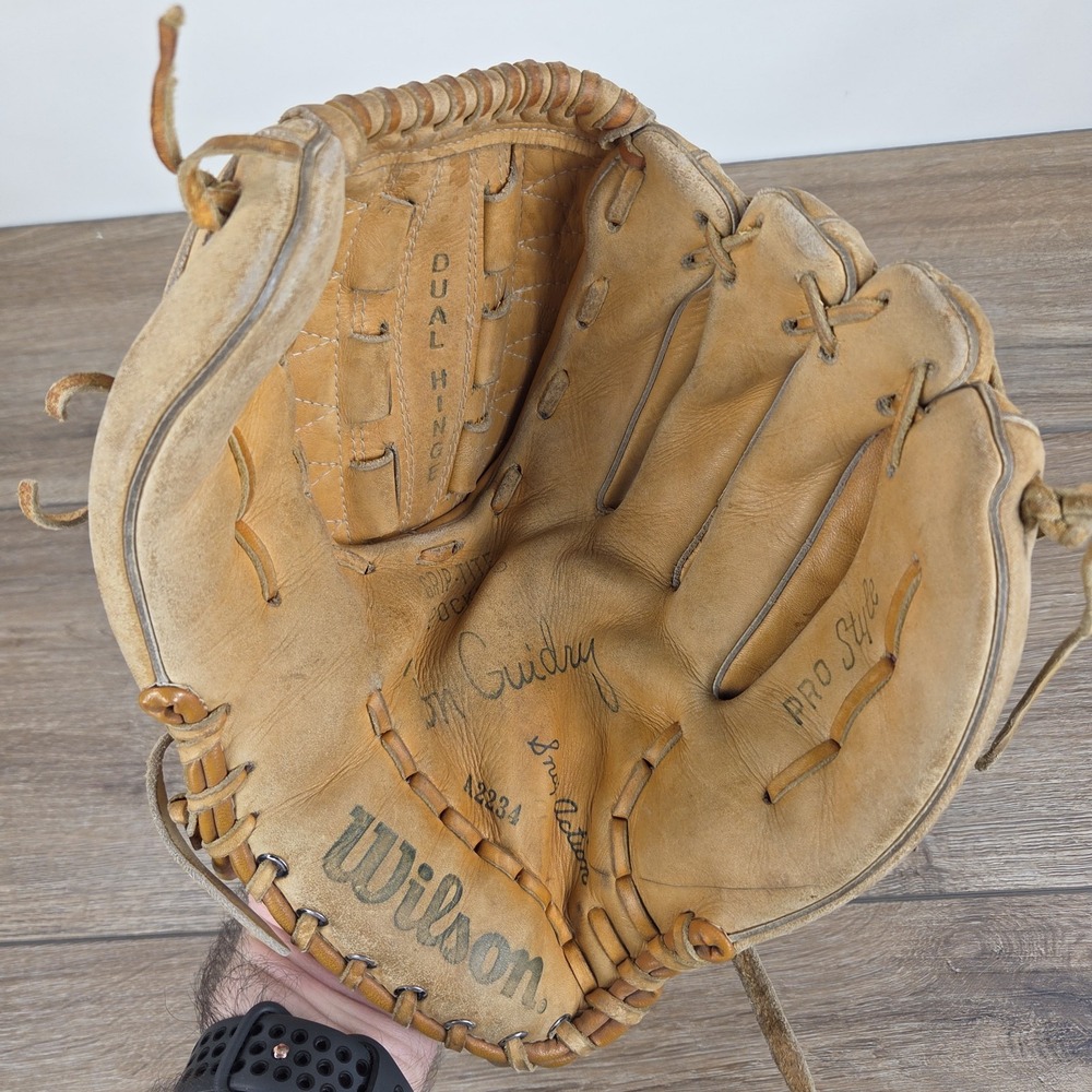 Vintage Wilson A2234 Ron Guidry Baseball Glove 12" RHT Leather NY Yankees